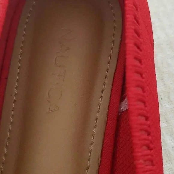 Red Knit Slip-On Ballet Flats Modern Size 6 - Picture 5 of 7